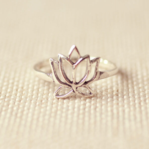 lotus ring zilver