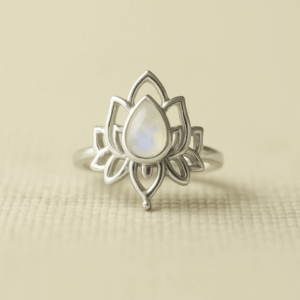 Maansteen ring 925 zilver - LOTUS