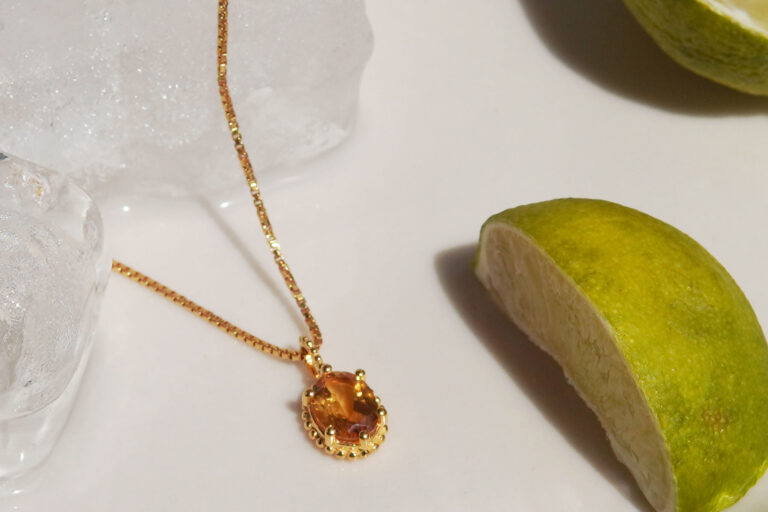 goldplated citrien hanger