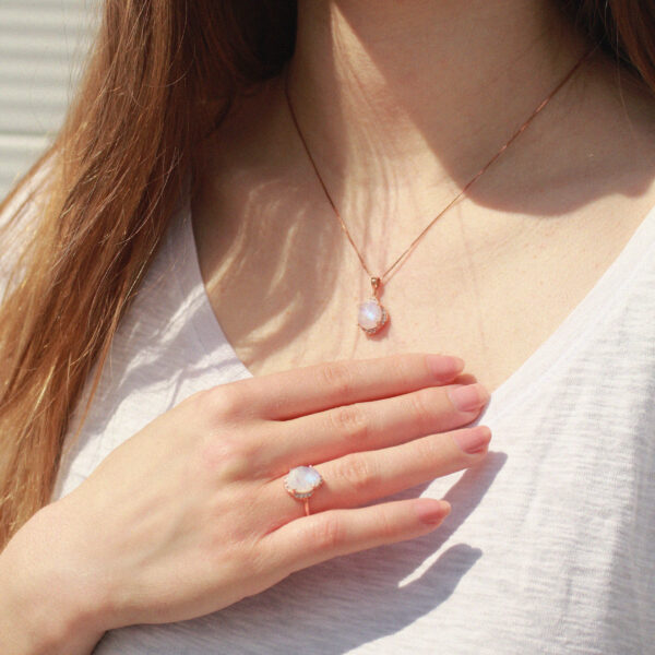 rosegoud maansteen sieraden