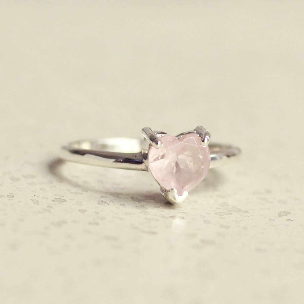 rozenkwarts hart ring