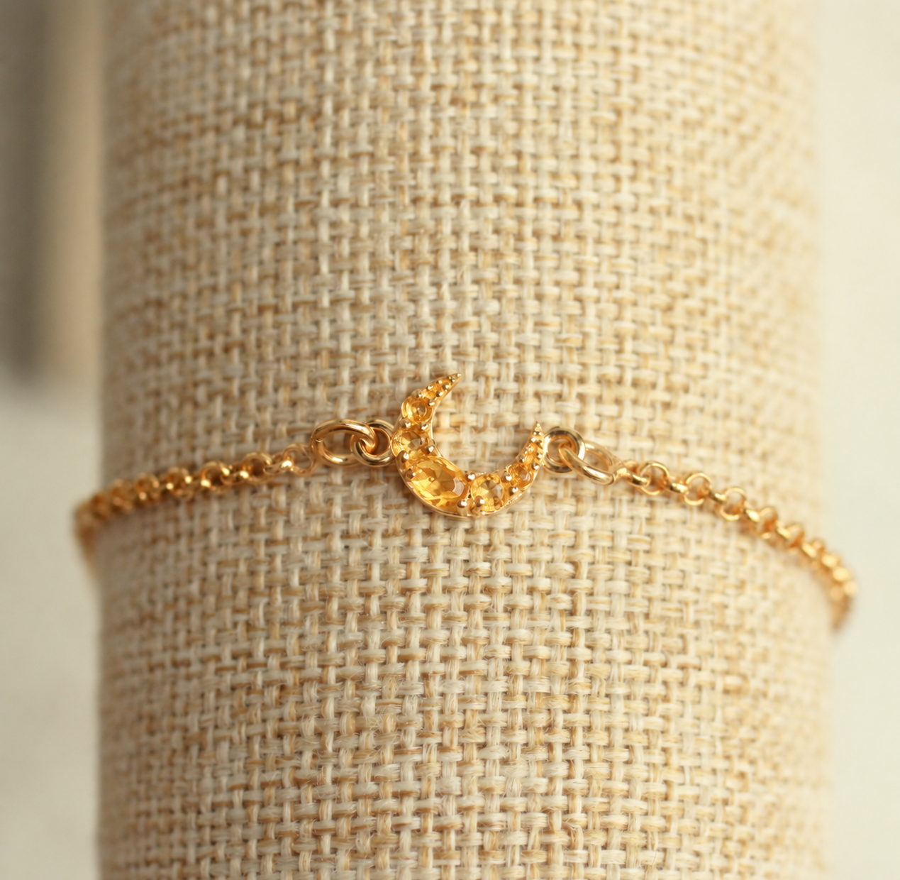 crescentarmband