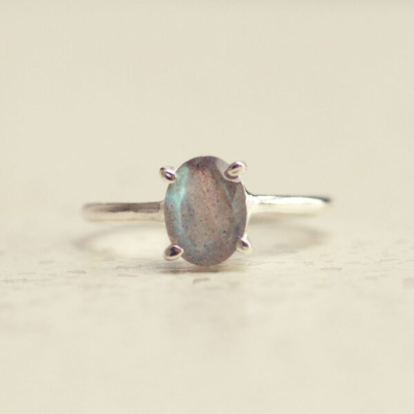 LABRADORIET RING