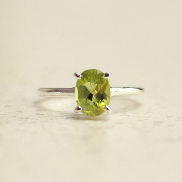 edelsteen groen ring