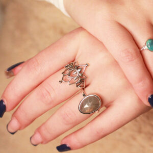 edelsteen ringen lotus