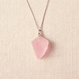 rozenkwarts ruw KETTING