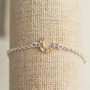 Zilveren armband met gouden maanhanger